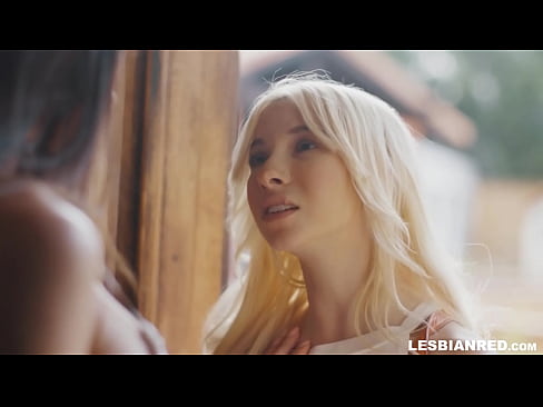 ❤️ Ang babaye mipauli pipila ka bulan ang milabay ug mikaon sa puki sa iyang stepmom ❤ Porn video sa amon